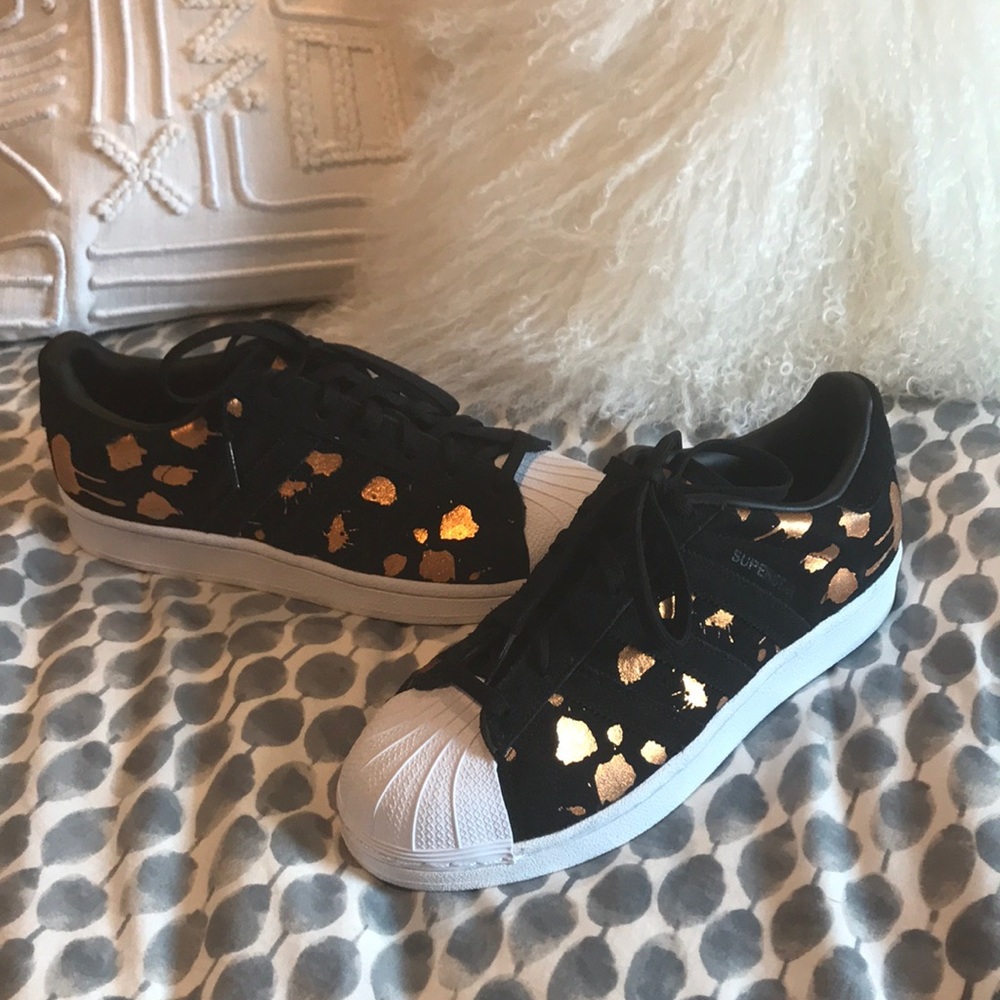 Re-Posh Adidas Superstar Fashion Sneaker Sz 6